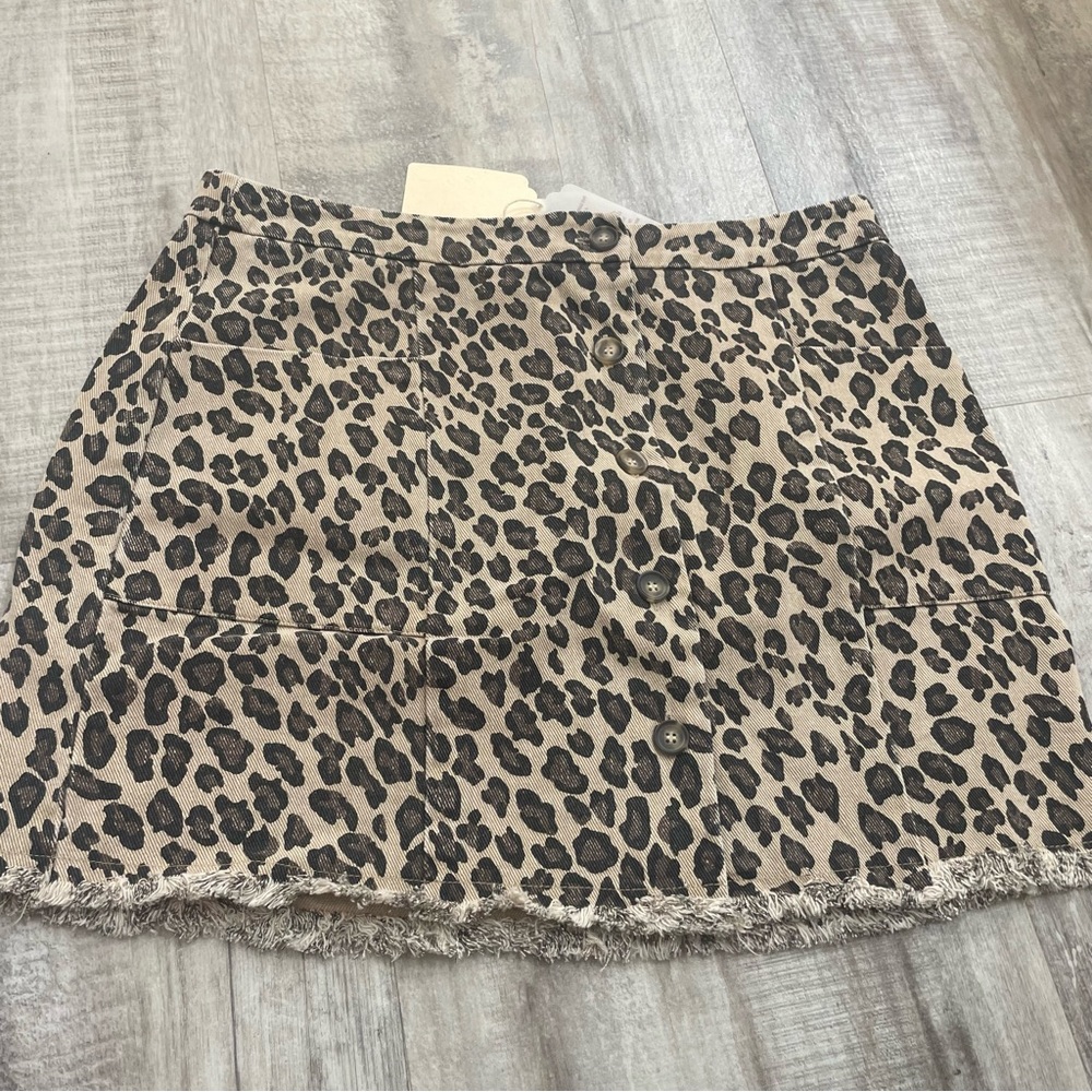 Hem & Thread Cheetah Animal Print Skirt Large